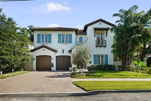 4525 W Swann Ave, Tampa, FL 33609 - Photo 1