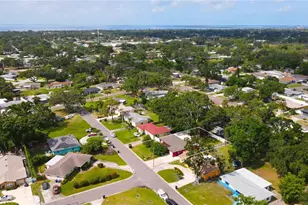 5501 Highland St S, Saint Petersburg, FL 33705 - Photo 1