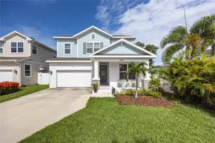 3236 19th St N, Saint Petersburg, FL 33713 - Photo 1