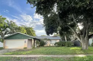 9578 121st St, Seminole, FL 33772 - Photo 1