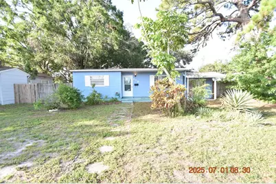 818 49th Avenue N, Saint Petersburg, FL 33703 - Photo 1