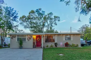 6145 55th Ave N, Saint Petersburg, FL 33709 - Photo 1