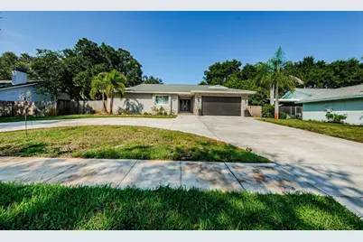 1120 Lancer Ln, Tarpon Springs, FL 34689 - Photo 1