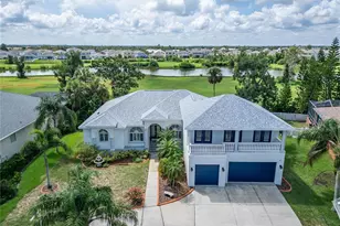 924 Bunker View Dr, Apollo Beach, FL 33572 - Photo 1