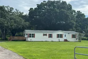 35643 Clinton Ave, Dade City, FL 33525 - Photo 1