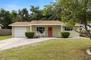 11431 72nd Terrace, Seminole, FL 33772 - Photo 1