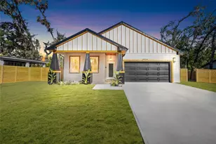 4910 E Okara Rd, Tampa, FL 33617 - Photo 1