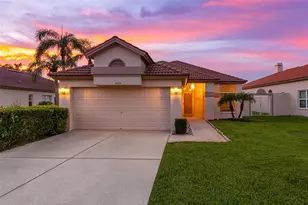 1090 Dartford Dr, Tarpon Springs, FL 34688 - Photo 1