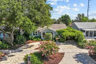 546 Orangewood Dr, Dunedin, FL 34698 - Photo 1