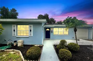 6374 Hampton Dr N, Saint Petersburg, FL 33710 - Photo 1