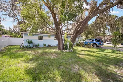8101 N Dakota Avenue, Tampa, FL 33604 - Photo 1