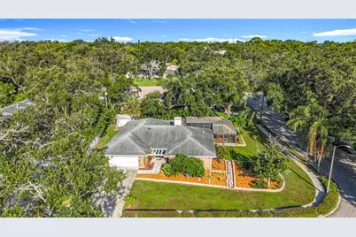 950 College Hill Drive, Clearwater, FL 33765 - Photo 1