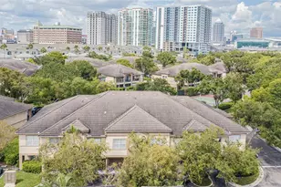 926 Normandy Trace Rd, Tampa, FL 33602 - Photo 1