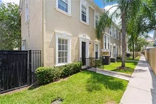 1008 Edison Park Ct, Tampa, FL 33606 - Photo 1