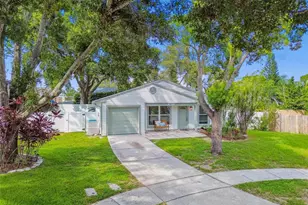 3871 Berkshire Ct, Palm Harbor, FL 34684 - Photo 1