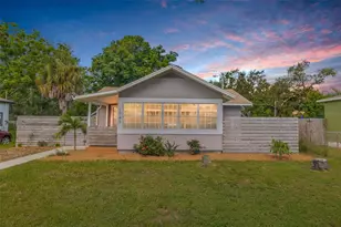 1745 41st St S, Saint Petersburg, FL 33711 - Photo 1