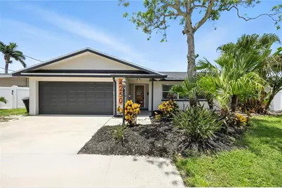 4250 14th Way NE, Saint Petersburg, FL 33703 - Photo 1