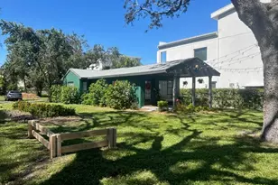 4007 Bayshore Blvd, Tampa, FL 33611 - Photo 1