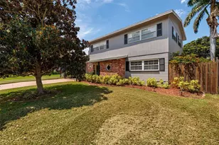 6756 19th St N, Saint Petersburg, FL 33702 - Photo 1