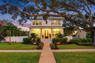 312 35th Ave NE, Saint Petersburg, FL 33704 - Photo 1