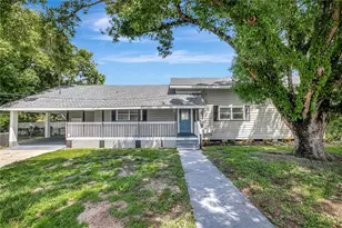 38145 7th St, Zephyrhills, FL 33542 - Photo 1