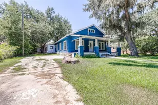 126 S Lanier Ave, Fort Meade, FL 33841 - Photo 1