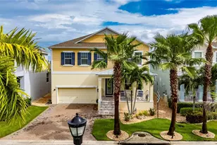 1032 Seagrape Dr, Ruskin, FL 33570 - Photo 1