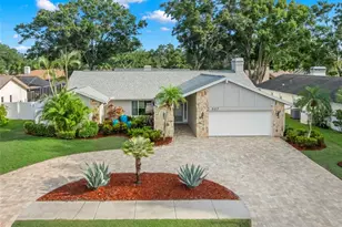 527 Humphries Rd, Safety Harbor, FL 34695 - Photo 1