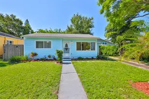 718 12th Ave N, Saint Petersburg, FL 33701 - Photo 1