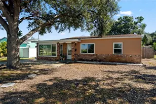 1117 Tyrone Blvd N, Saint Petersburg, FL 33710 - Photo 1