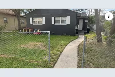 1733 6th Street S, Saint Petersburg, FL 33701 - Photo 1