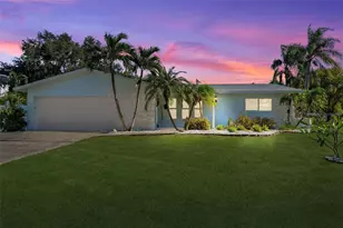 13951 87th Ave, Seminole, FL 33776 - Photo 1