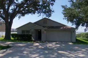 2046 Knollcrest Dr, Clermont, FL 34711 - Photo 1