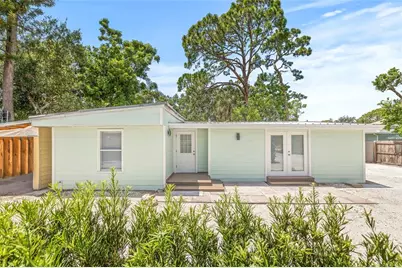 2856 W Rainbow Circle, Sarasota, FL 34231 - Photo 1