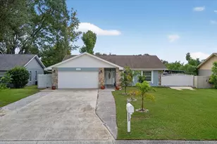 1013 Ridgefield Dr, Valrico, FL 33594 - Photo 1