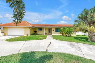 5403 Aloha Dr, Saint Pete Beach, FL 33706 - Photo 1