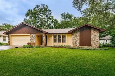 124 Mayfair Circle W, Palm Harbor, FL 34683 - Photo 1
