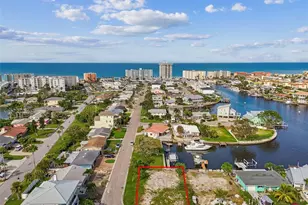 17404 2nd St E, Redington Shores, FL 33708 - Photo 1