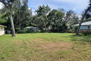 9106 Royal Palm Ave, New Port Richey, FL 34654 - Photo 1