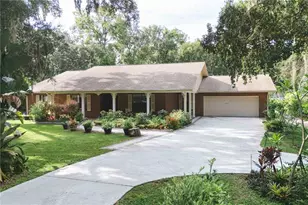 16625 Indian Mound Rd, Tampa, FL 33618 - Photo 1