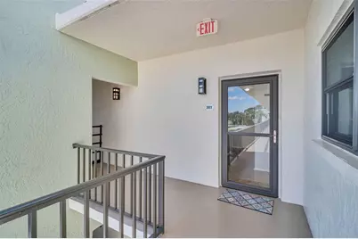 5980 Terrace Park Drive N #301, Saint Petersburg, FL 33709 - Photo 1