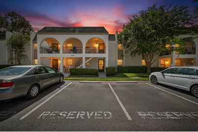 704 Oakgrove Drive #117D, Brandon, FL 33510 - Photo 1