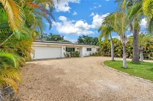 1813 59th St S, Gulfport, FL 33707 - Photo 1