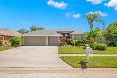 387 Bridle Path Way, Tarpon Springs, FL 34688 - Photo 1