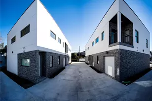 322 31st Ave N, Saint Petersburg, FL 33704 - Photo 1