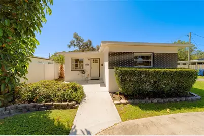 1130 50th Avenue N, Saint Petersburg, FL 33703 - Photo 1
