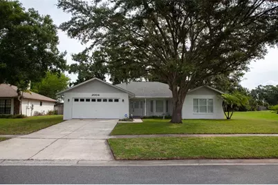 2004 E Timberlane Drive, Plant City, FL 33563 - Photo 1