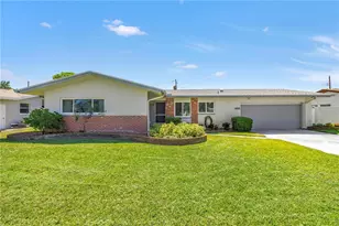 1448 62nd Pl S, Saint Petersburg, FL 33705 - Photo 1