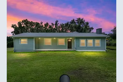38020 Coleman Avenue, Dade City, FL 33525 - Photo 1