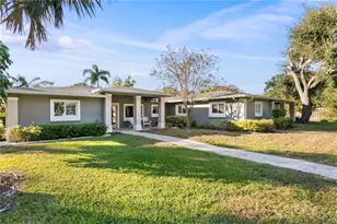 400 63rd St N, Saint Petersburg, FL 33710 - Photo 1